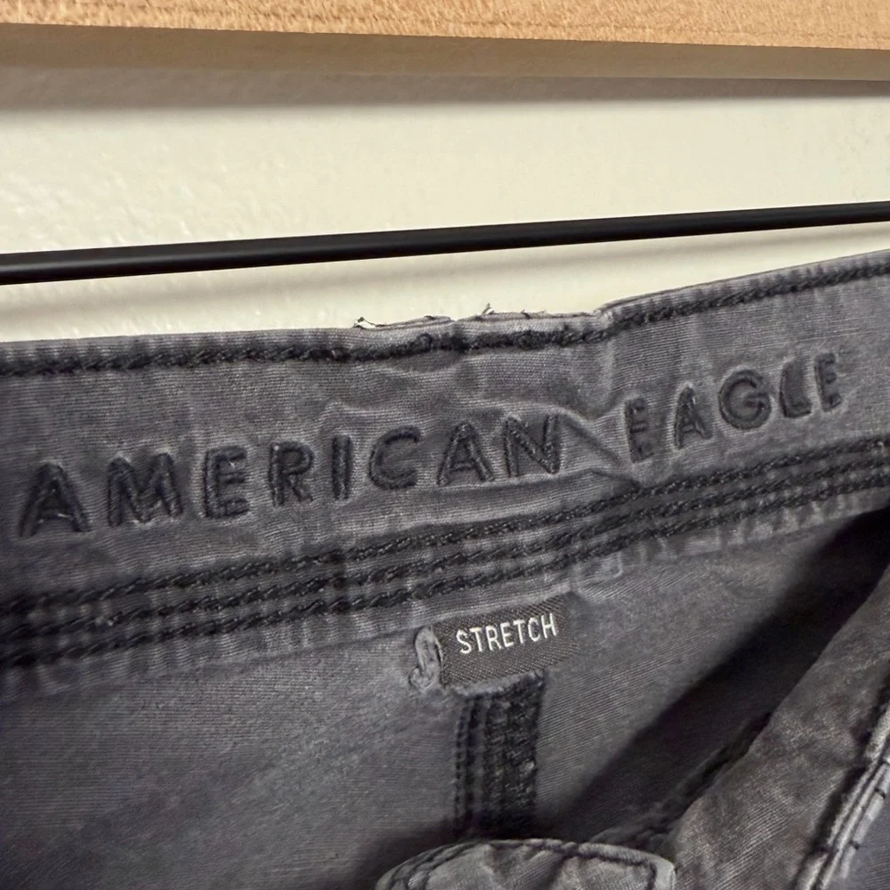 American Eagle Women’s Gray Cargo Pants - Size 2